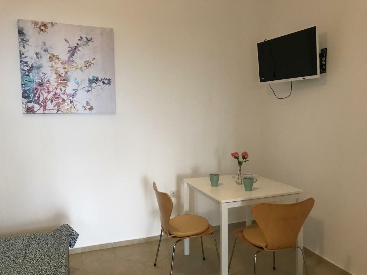 Studio Apartment Milla 里耶卡 外观 照片